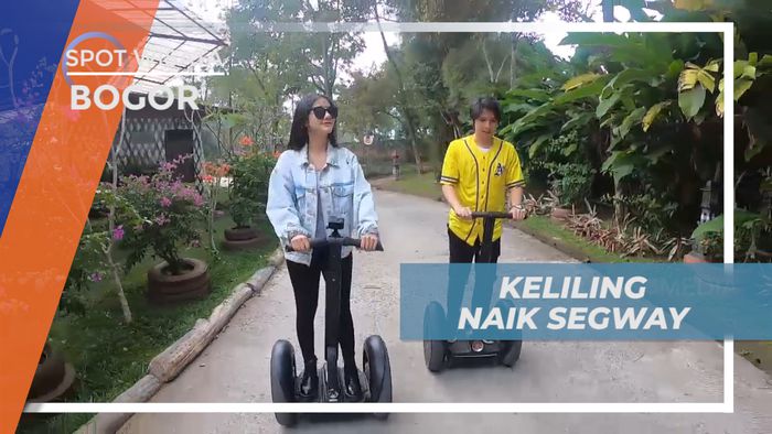 Naik Skuter Listrik Berkeliling Kawasan Royal Safari Garden Bogor
