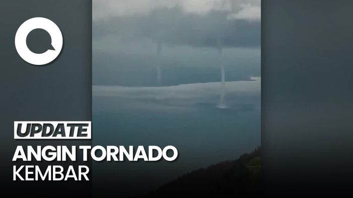 Penampakan Angin Tornado Kembar Muncul di Danau Toba