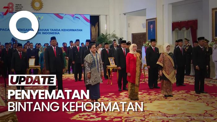 Momen Jokowi Sematkan Tanda Kehormatan ke Iriana hingga Wishnutama