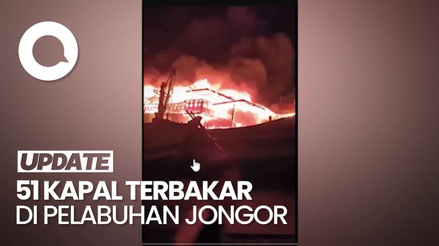 Penampakan Kebakaran di Pelabuhan Jongor Tegal, 51 Kapal Hangus