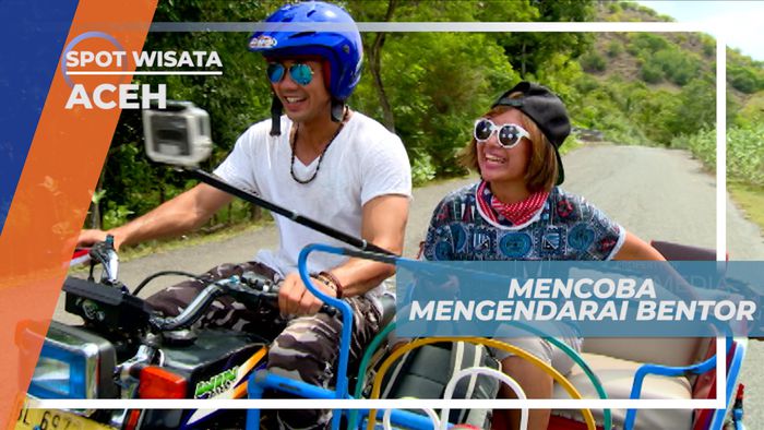 Mencoba Mengendarai Bentor di Aceh