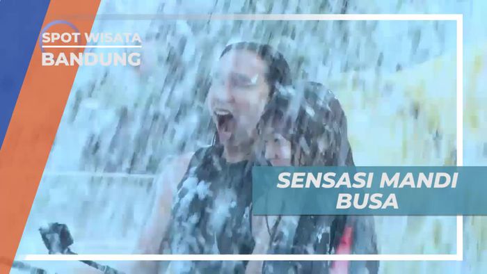 Sensasi Seru Mandi Busa di Kawasan Wisata Air Bandung