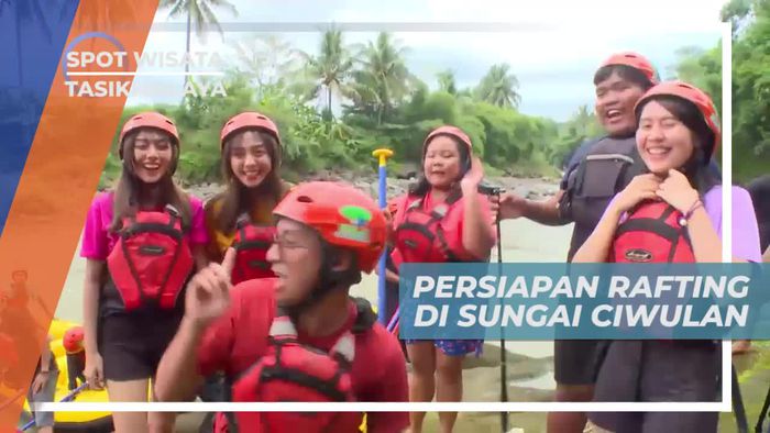 Persiapan Rafting di Sungai Ciwulan Tasikmalaya