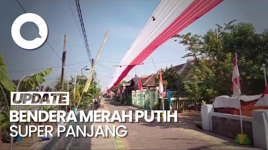 Penampakan Bendera Merah Putih Sepanjang 600 Meter di Sidoarjo