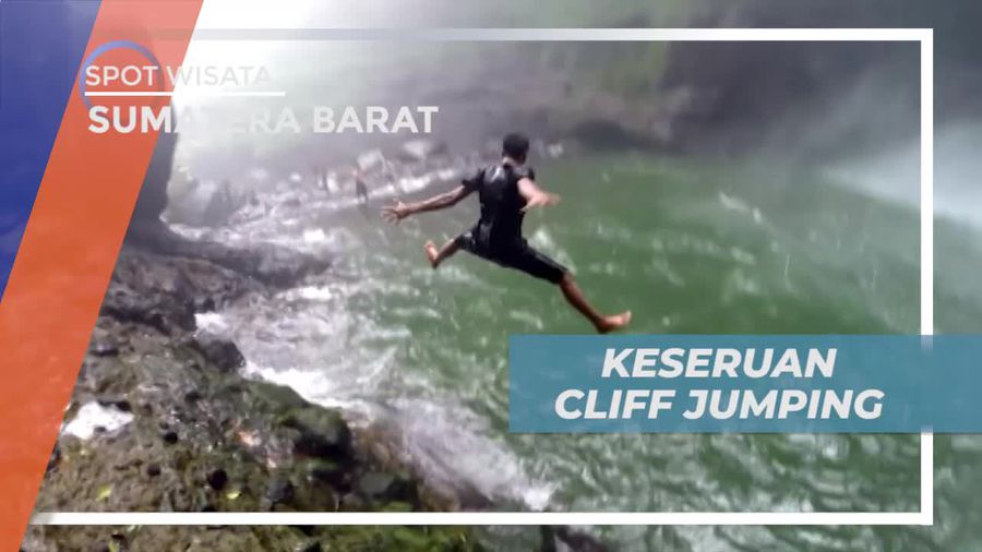 Keseruan Cliff Jumping di Air Terjun Langkuak Tinggi Sumatera Barat