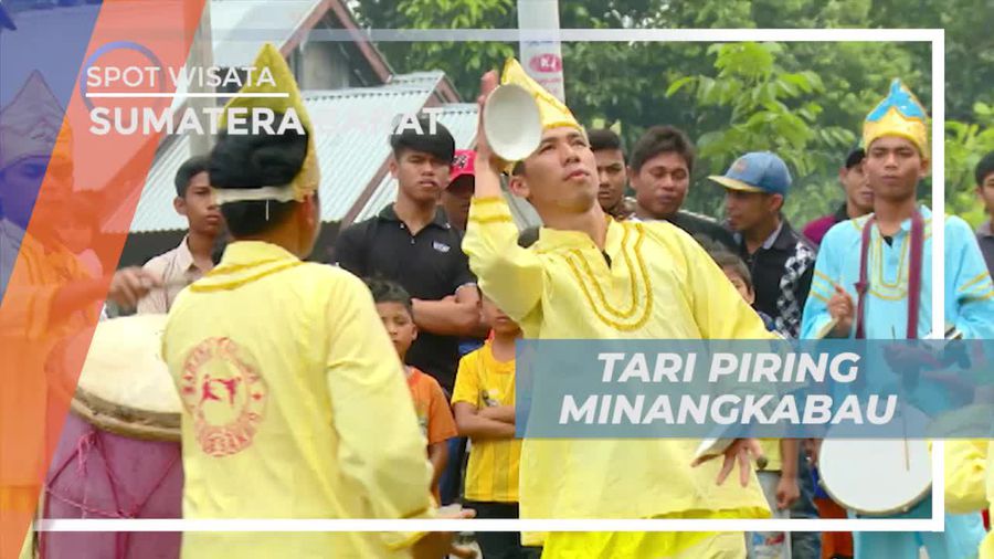 Sambutan Ramah Dengan Tari Piring Khas Sumatera Barat