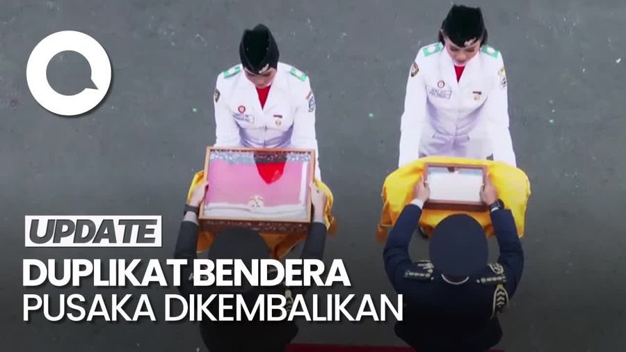 Momen Kirab Pengembalian Duplikat Bendera Pusaka dari Istana ke Monas