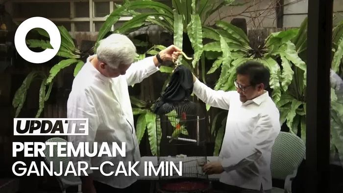 Usai Ngeteh Bareng, Ganjar Beri Cak Imin Lovebird Merah Hijau