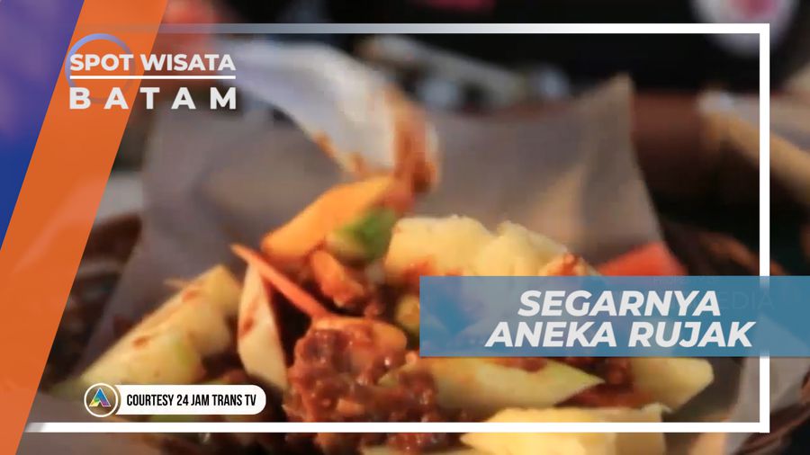Menyantap Segarnya Beragam Buah yang Beradu Dengan Sambal Kental Gula Jawa, Batam
