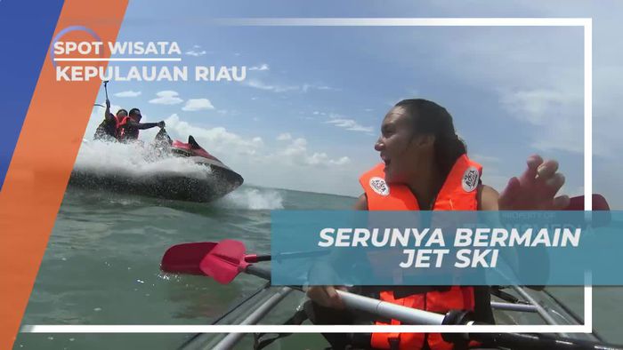 Naik Jet Ski Menyusuri Kawasan Pantai Bintan
