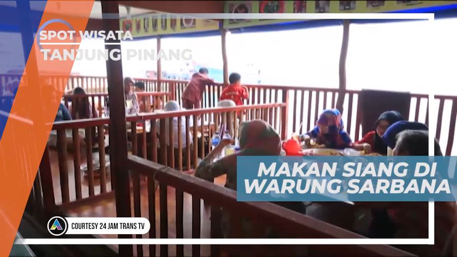 Menikmati Menu Santap Siang di Warung Makan Pesisir Pantai, Tanjung Pinang
