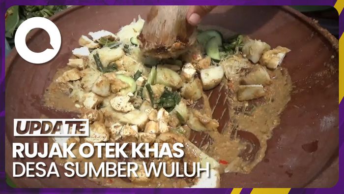 Ciri Khas Rujak Otek dengan Petis Merah Madura