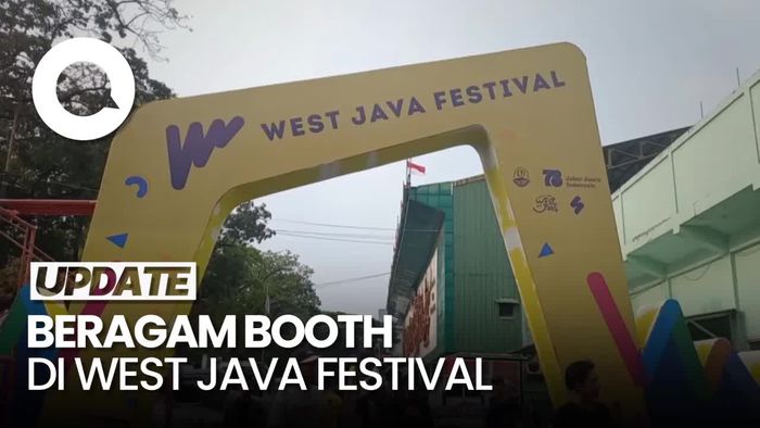 Antusias Pengunjung Nikmati Beragam Booth West Java Festival