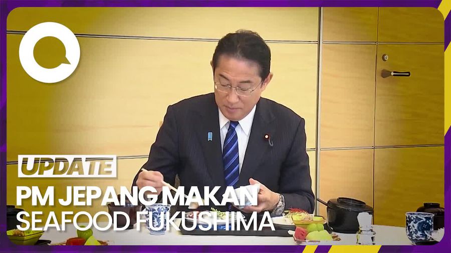 Aksi PM Jepang Makan Seafood Fukushima untuk Bantah Kontaminasi Nuklir