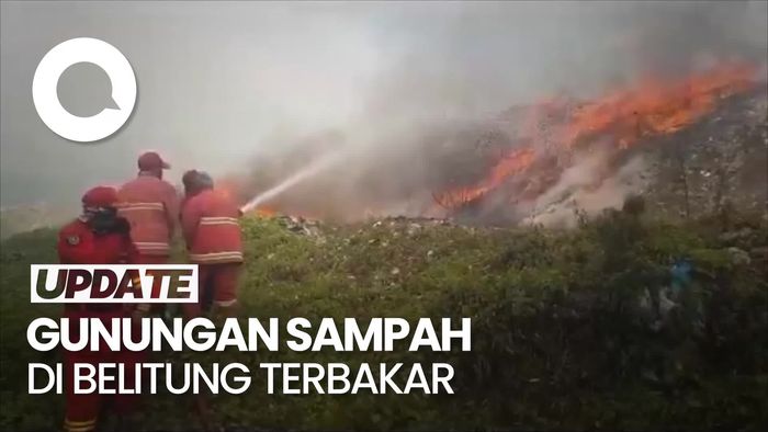 Gunungan Sampah di TPA Belitung Terbakar Hebat, Ini Penampakannya