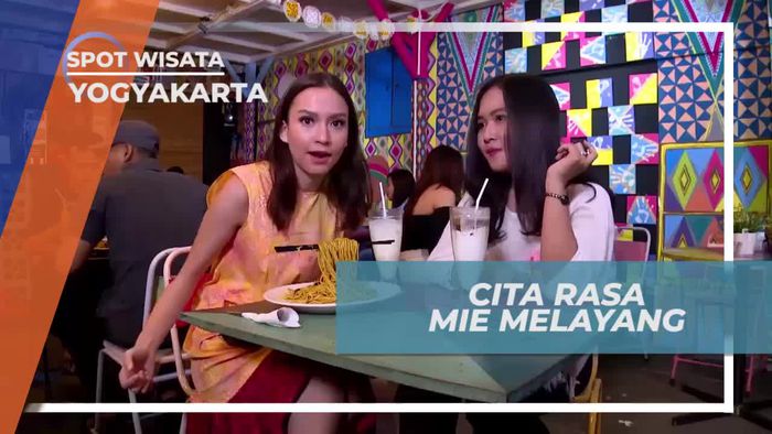 Mencicipi Menu Unik Mie Melayang di Resto Yogyakarta