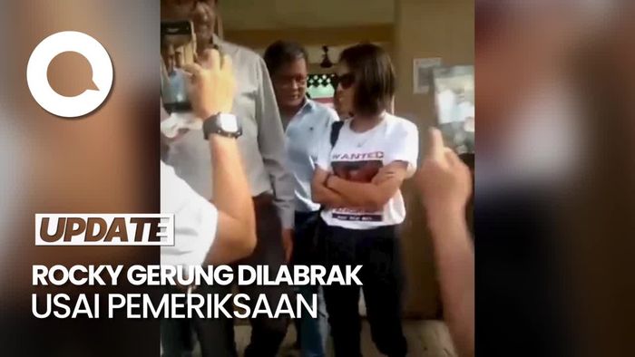 Momen Rocky Gerung Dilabrak Wanita usai Diperiksa di Mabes Polri