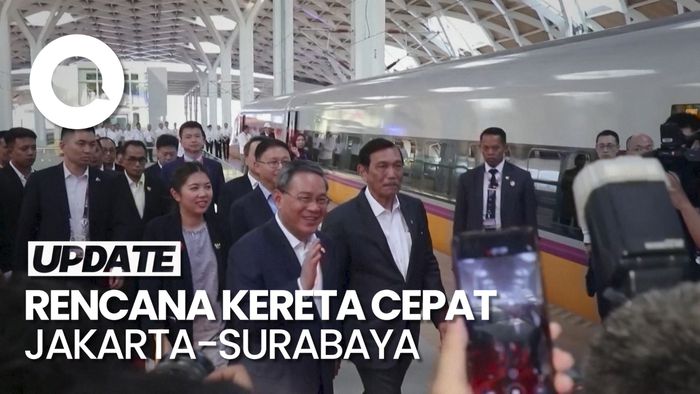 Luhut: China Senang Jika Dilibatkan Garap Kereta Cepat ke Surabaya