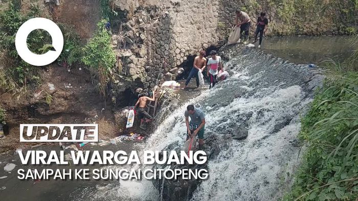 Gotong Royong Warga Bersihkan Sungai Citopeng Usai Viral Aksi Buang Sampah