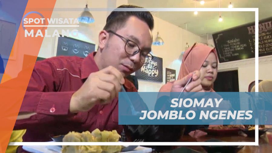 Lezatnya Kuliner Siomay Dengan Kucuran Bumbu Kacang Khas di Atasnya, Malang