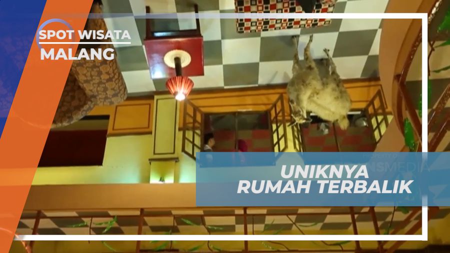 Wisata Rumah Terbalik, Sensasi Unik Berjalan di Langit-langit Rumah, Malang