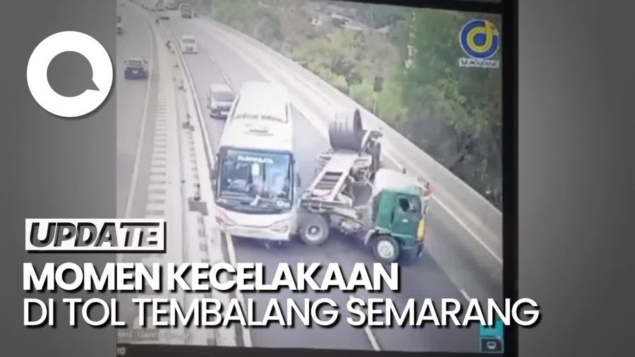Detik-detik Besi Gulung Jatuh dari Truk Gagal Menanjak di Tol Tembalang