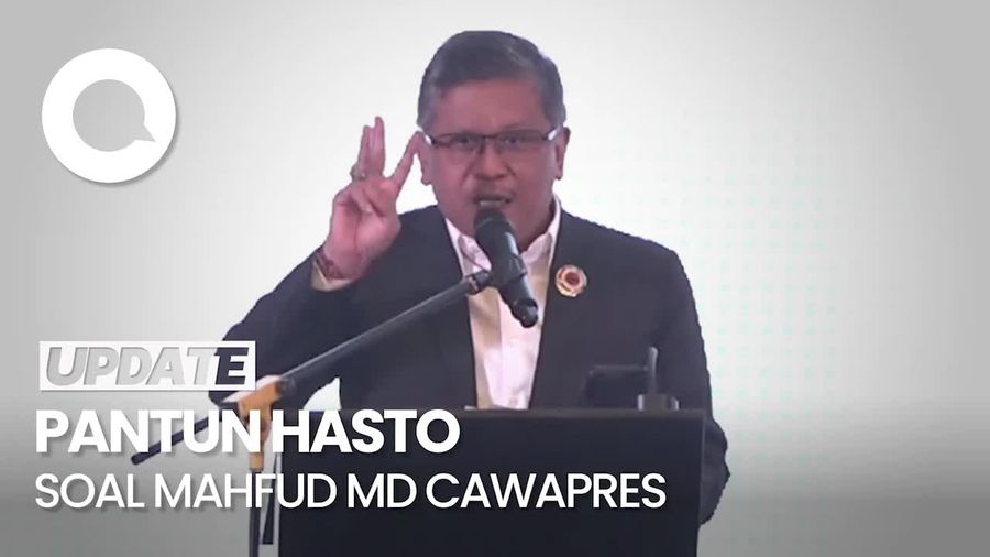 Lewat Pantun, Hasto Sanjung Mahfud Md Cawapres Tegak Lurus