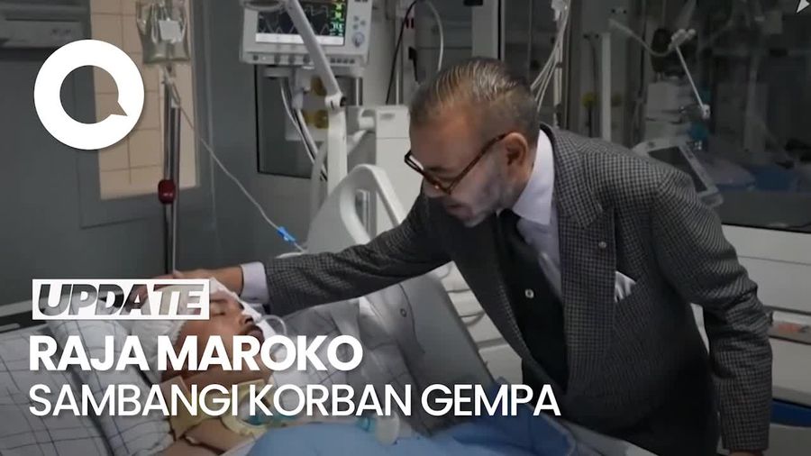 Momen Raja Maroko Kunjungi Para Korban Gempa, Ikut Donor Darah