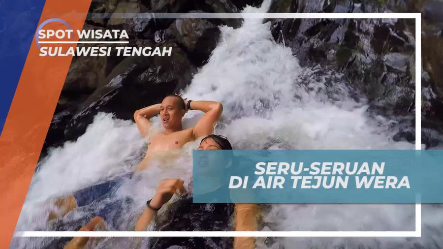 Seru-seruan Bermain di Air Terjun Wera, Sigi