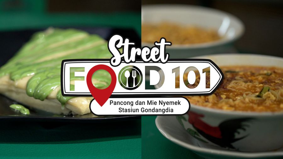Mie Nyemek dan Kue Pancong Viral di Gondangdia