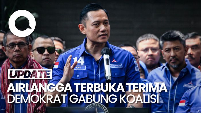 Kompak Berbaju Biru dengan Zulhas, Airlangga Bicara Terbuka Terima Demokrat