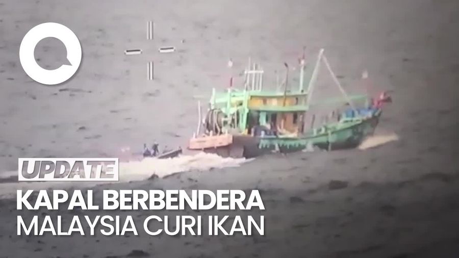 Kapal Trawl Ilegal Berbendera Malaysia Ditangkap Curi Ikan di Selat Malaka