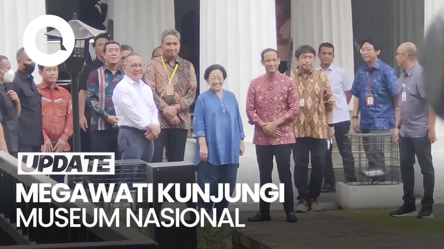 Momen Megawati Ditemani Nadiem Tinjau Museum Nasional yang Terbakar