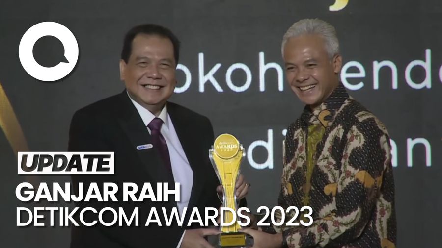 Ganjar Tokoh Pendongkrak Kualitas Pendidikan Keluarga Miskin detikcom Awards