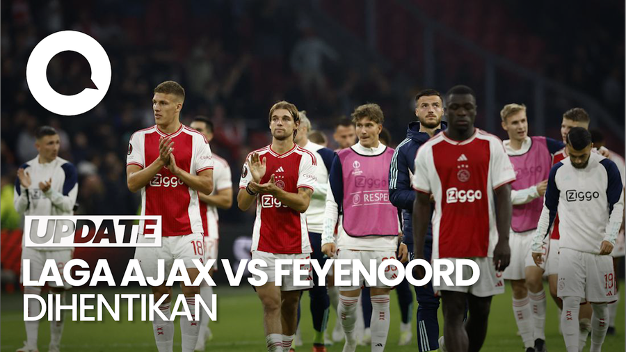 Detik-detik Fans Ajax Ricuh, Polisi Tembakkan Gas Air Mata