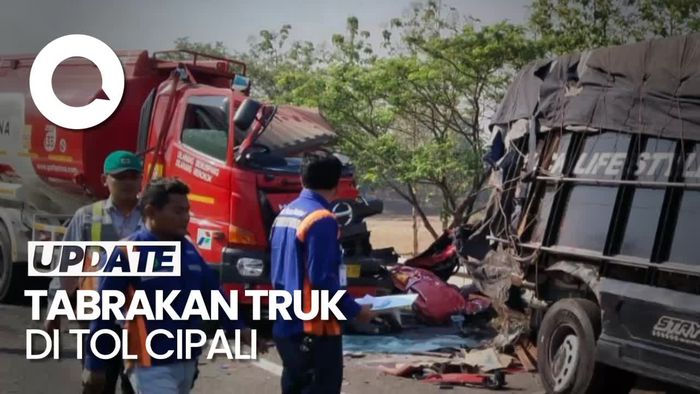 Truk Tabrak Truk di Tol Cipali Gegara Sopir Mengantuk, Satu Orang Tewas