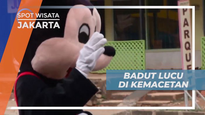 Badut Lucu, Hiburan di Tengah Kemacetan Jakarta