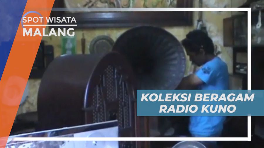 Koleksi 119 Radio Kuno Dengan Suara Nyaring di Kota Malang 