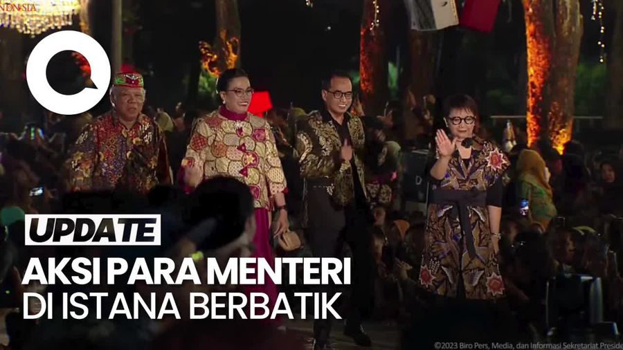 Aksi Catwalk Para Menteri di Istana Berbatik Bikin Jokowi Tertawa