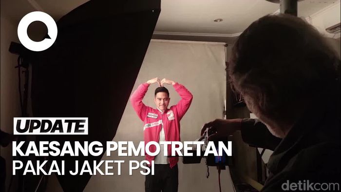 Pakai Jaket PSI, Kaesang Pemotretan dengan Darwis Triadi