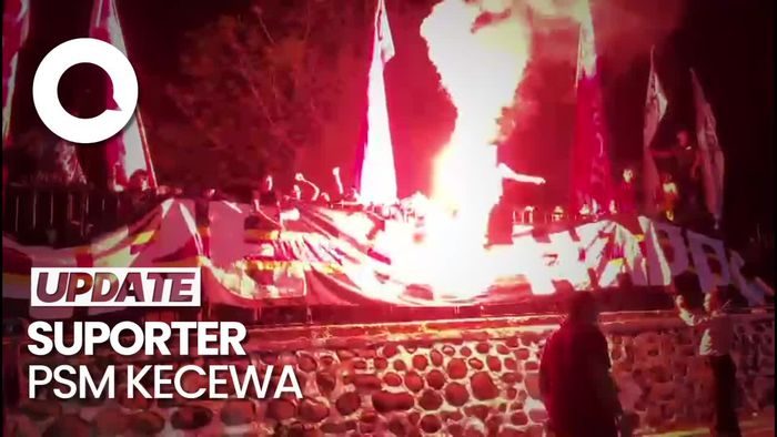 PSM Loyo, Suporter Geruduk Pintu Keluar Ruang Ganti Pemain