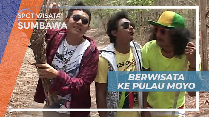 Berperahu Membelah Lautan Sumbawa Menuju Pulau Moyo