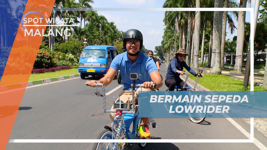 Berkeliling Balai Kota Malang Naik Sepeda Lowrider