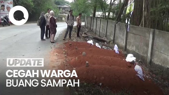 Heboh 5 Makam Mendadak Muncul di Pinggir Jalan di Purwakarta