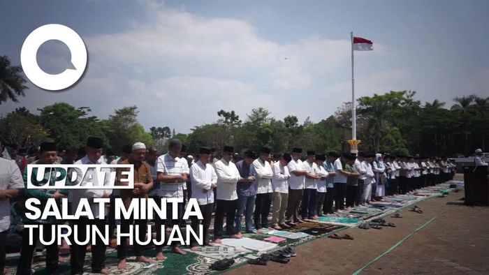 Momen ASN di Kabupaten Bandung Gelar Salat Istisqa Minta Turun Hujan