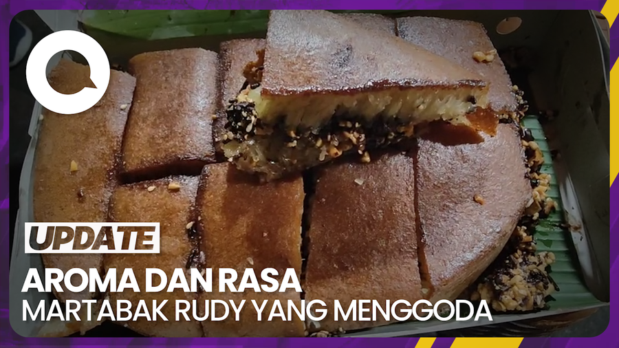 Menikmati Martabak Legendaris Berbalut Daun Pisang di Pasar Baru 