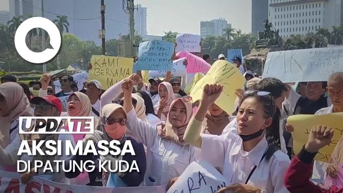Ada Aksi Dukung MK Kabulkan Gugatan Usia Capres-Cawapres di Patung Kuda