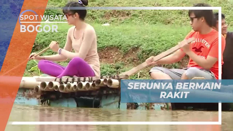 Mendayung-dayung Bermain Rakit di Happy Land Bogor