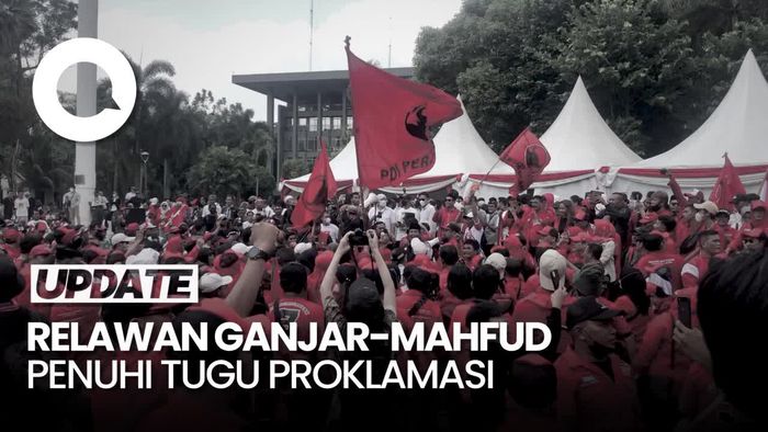 Jelang Pendaftaran Ganjar-Mahfud ke KPU, Tugu Proklamasi Dipenuhi Relawan