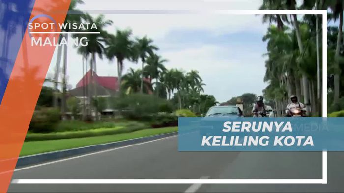 Naik Mobil Klasik Menyusuri Kota Malang